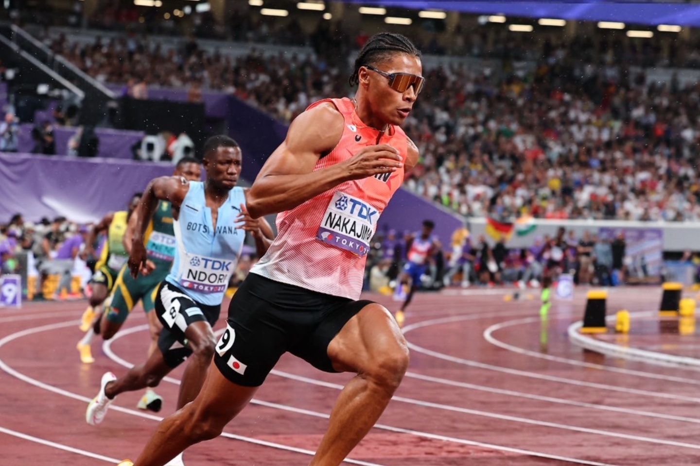 世界陸上 102203_ext_04_0_L.jpg