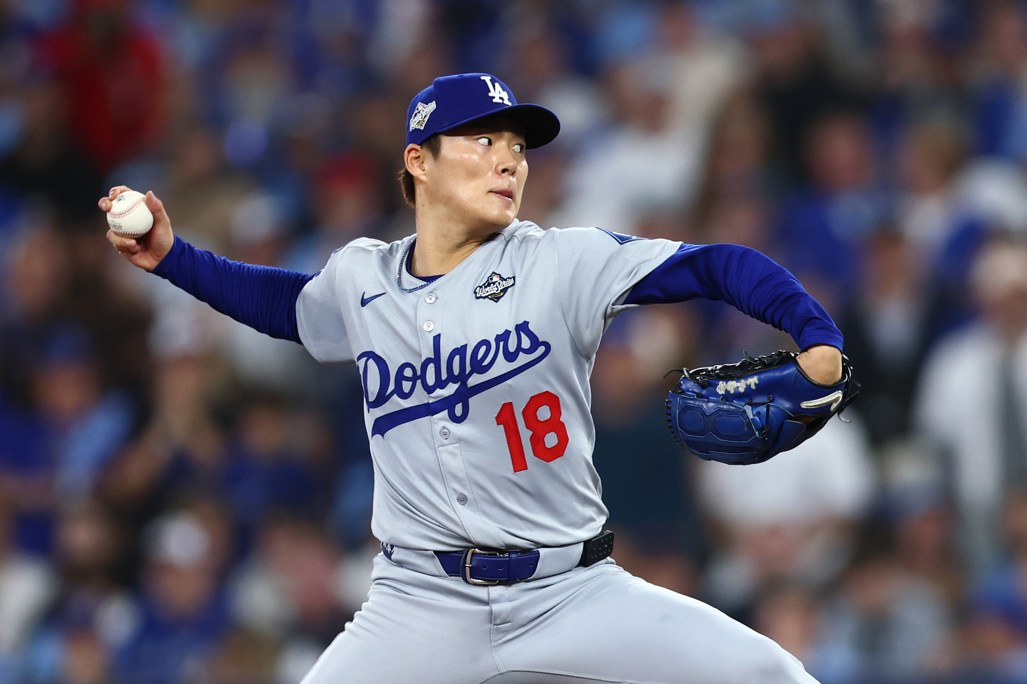 山本由伸がPS2試合連続完投勝利！105球8K1失点の圧巻ピッチにLA記者