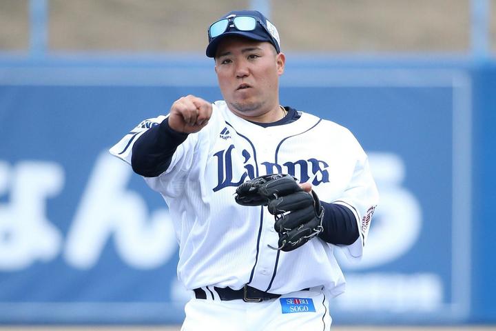 プロ野球ポジション別年俸ランキング Dh 一塁手 ４億円のデスパイネがトップ 山川が代唯一のランクイン The Digest