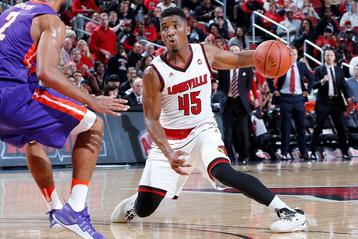 強豪ルイビル大の栄光と没落。過去3度の全米制覇を成し遂げるも、近年はスキャンダルまみれに【名門カレッジ史】 THE DIGEST