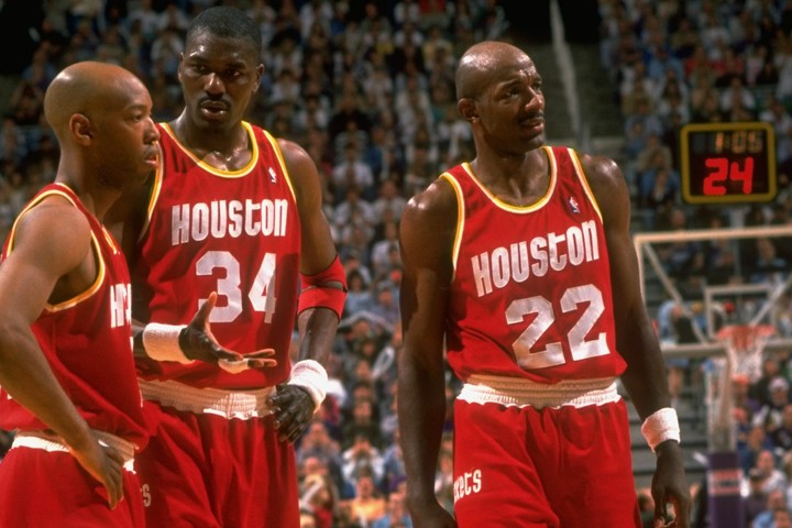 nba-200425smj12_1.jpg