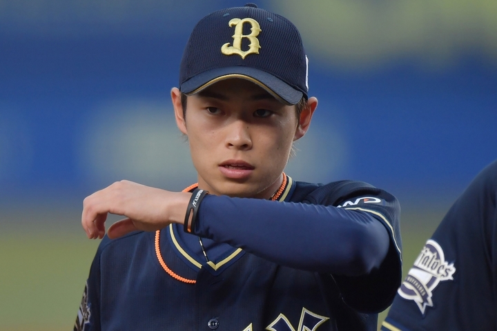 25枚　山岡泰輔選手　赤泊 山岡泰輔が今季初登板 6球で3者凡退の好リリーフを披露｜パ