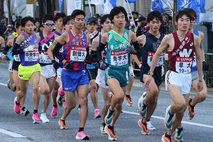 箱根駅伝 珍場面５選 今も語り継がれるエピソード コースミス コスプレ名物応援まで The Digest