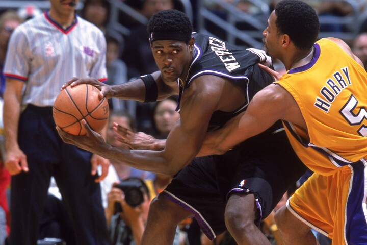 は*じ様 CDUBBZ NBA バスケシューズ クリス　ウェバー　サクラメント 39920_ext_04_0_L.jpg