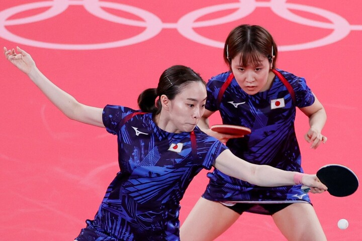 卓球女子団体戦】石川佳純／平野美宇ペアが1ゲーム先取も、1