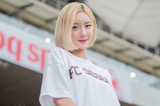 すんごい美脚です 顔ちっちゃい 韓国人気チアが披露した 魅惑の９頭身ボディ に賛辞殺到 The Digest