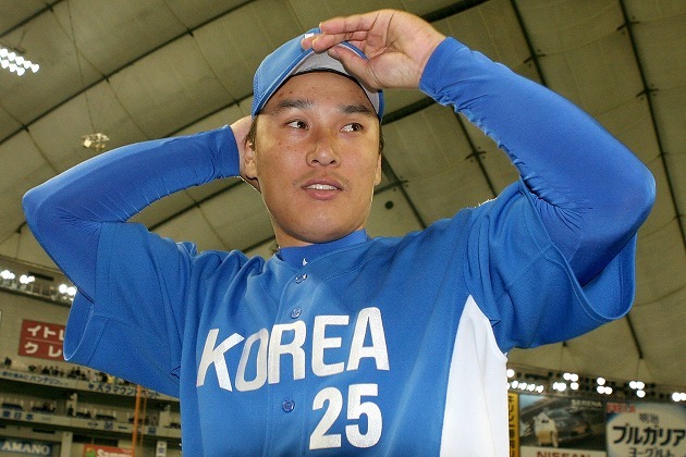 韓国の「国民的打者」として知られるイ・スンヨプ。言わずと知れた大打者の現状に苦言が飛んだ。(C)Getty Images