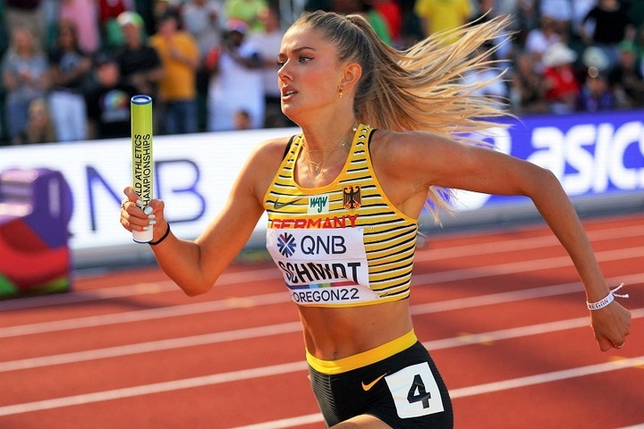 スーパー美脚だ！」「まじで23歳なの？」ドイツ陸上女子が披露