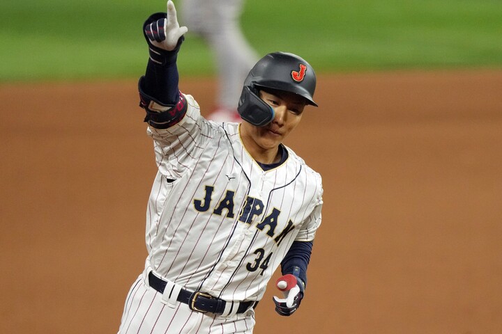 吉田正尚 WBC ベースレリック 25枚限ORANGE CRACKED ICE - www