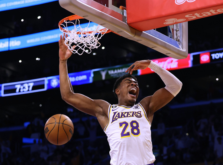 八村塁の“極上ダンク”がNBAトップ10プレーに選出！1位のレブロンを