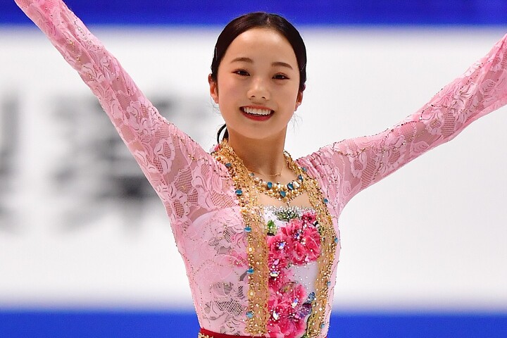 韓国アイドルかと思った！」本田真凜が披露した寒空の下での