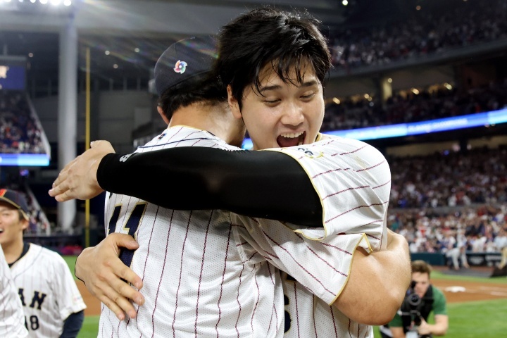 初めて実現する大谷翔平vsダルビッシュ有の“侍ジャパン対決”に米興奮！ 激闘のWBC決勝が再脚光「ちょうど１年前は…」 | THE DIGEST