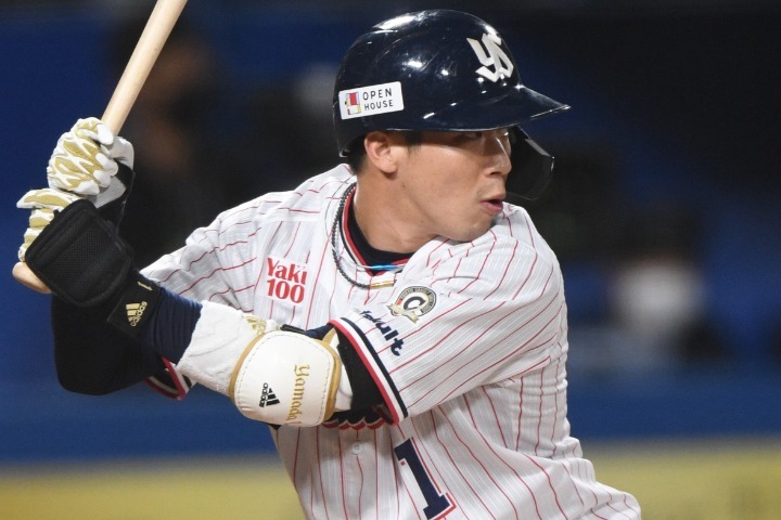 山田哲人 サンタナ 2枚 ZITRNHSVMNK6NK2GOBPRYHTQX4.jpg