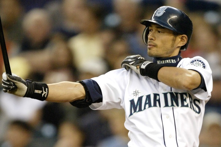 イチロー　MLB 10年連続200安打達成記念　豪華展示額 イチロー MLB 10年連続200安打達成記念 豪華展示額