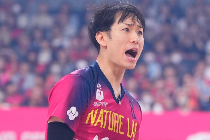 柳田将洋 FC限定グッズ(ハット、ブレスレット) バレーボール 柳田将洋 選手 IC 2021 カード ケース