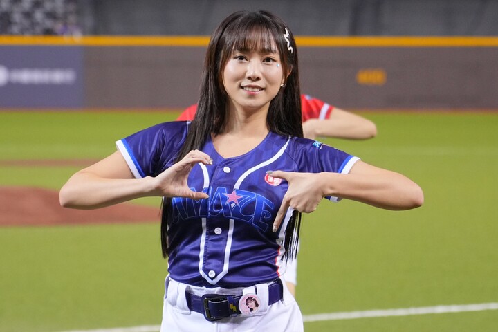 気持ち良すぎて…」来日した人気台湾チアが“九州の小京都”に大興奮