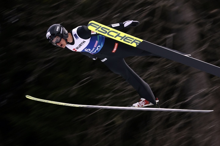 スキージャンプ界に激震スキャンダル！ ノルウェーが“スーツ不正加工