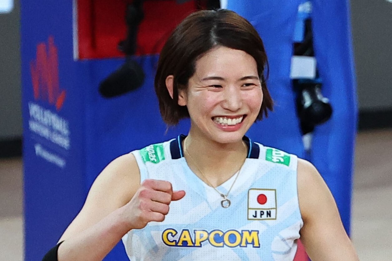 バレーボール古賀選手など超有名選手の色紙です。激レアなので
