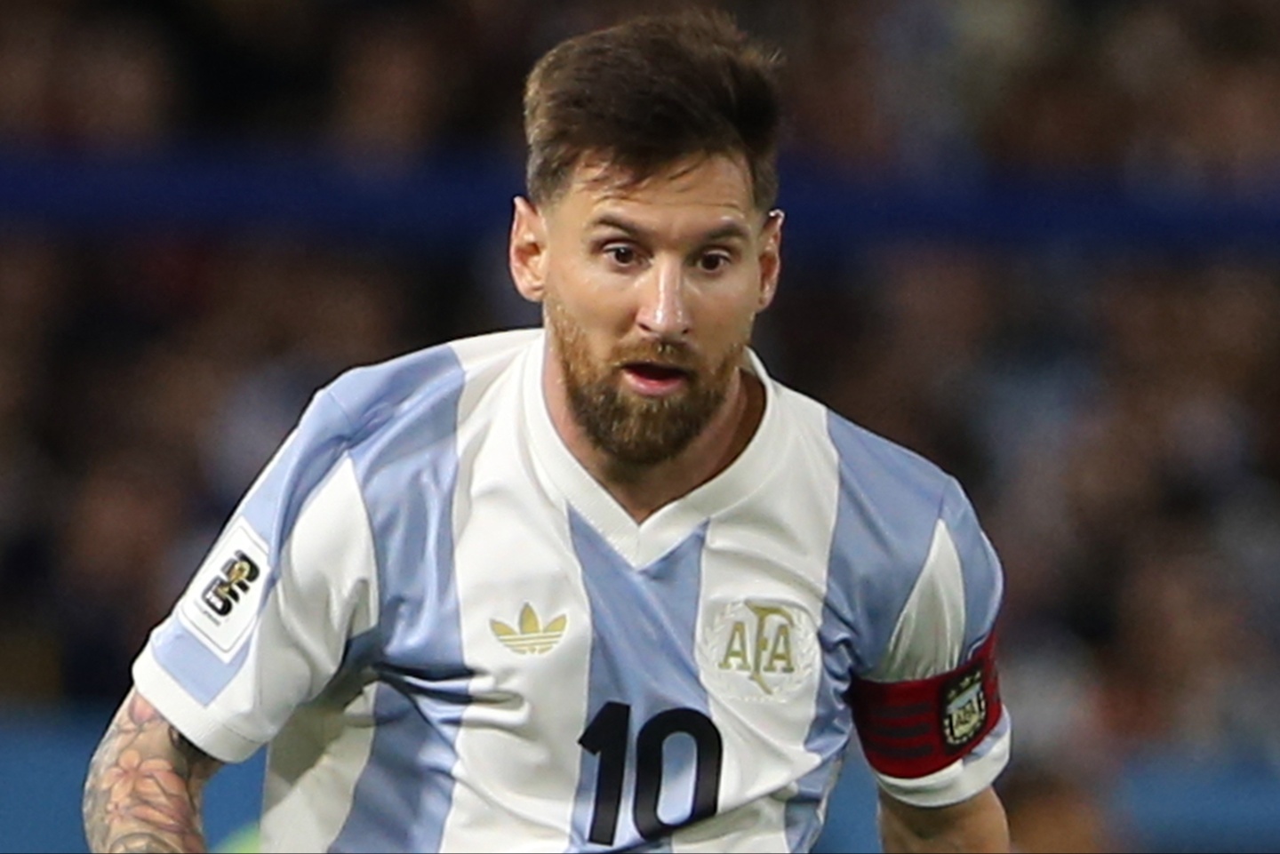 ロナウジーニョ メッシ エムバペ サラー フィギュア Amazon.co.jp