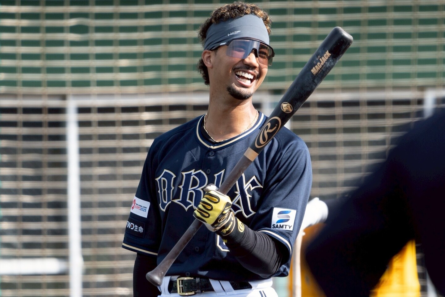 本物　オリックス　宗佑磨選手　公認バット 本物 オリックス 宗佑磨選手 公認バット - メルカリ