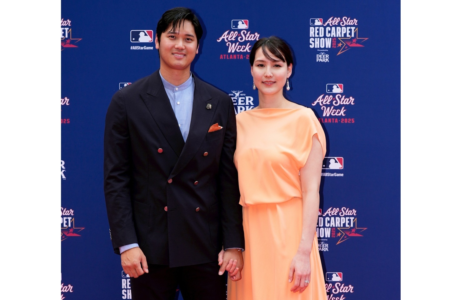 大谷翔平＆真美子夫人が1年ぶりにMLBレッドカーペットに手