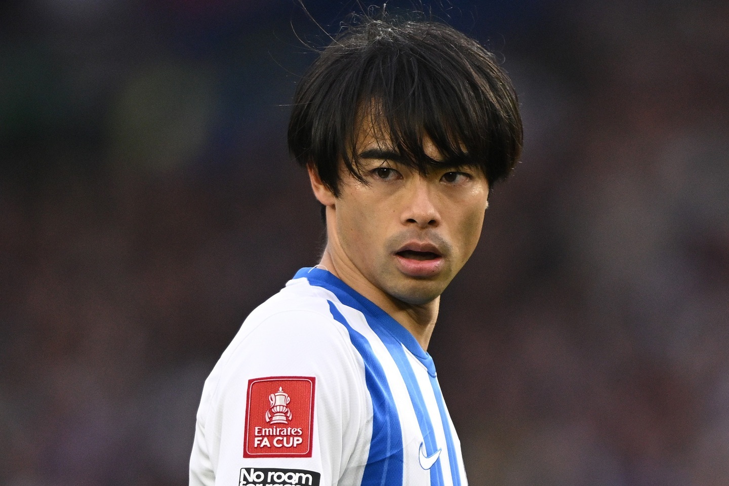 ブライトン・アンド・ホーヴ・アルビオンFC Mサイズ 三笘薫選手 入手困難 三笘薫はブラジル代表FWの「アップグレード」 元スカウトが英