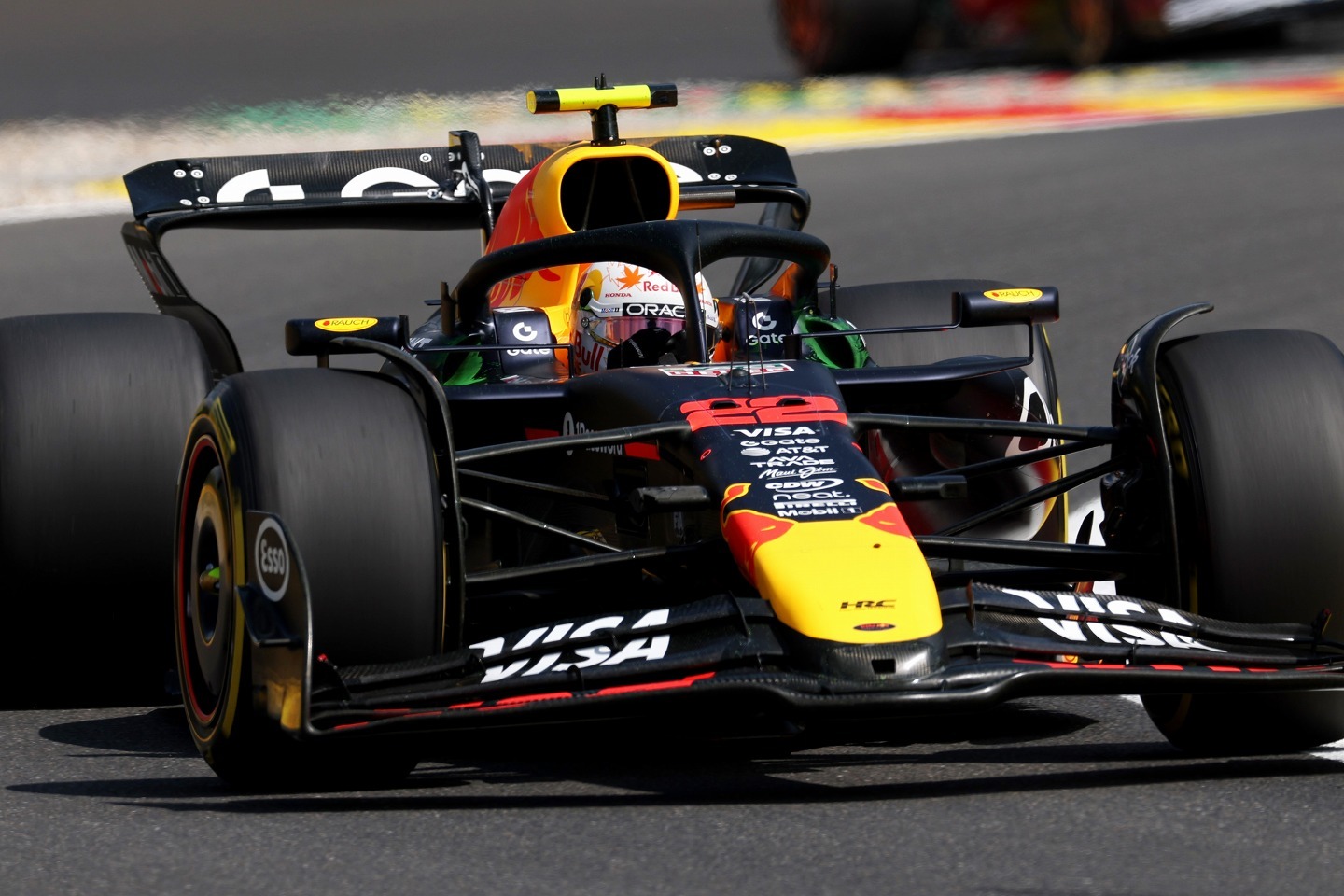 ヒ*メ様 【限定・非売品】F1 日本GP レッドブル ポストカード 角田裕毅 マ 角田裕毅選手のマシンもデザインされた『F1速報日本GP号』事前